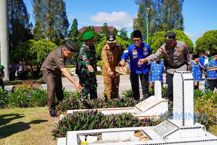 Wakil Bupati Karo Pimpin Upacara Peringatan Hari Sumpah Pemuda Ke 96