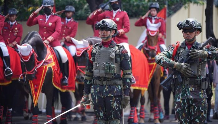 Polri Gladi Bersih Apel Gelar Pasukan Pengamanan Pelantikan Presiden