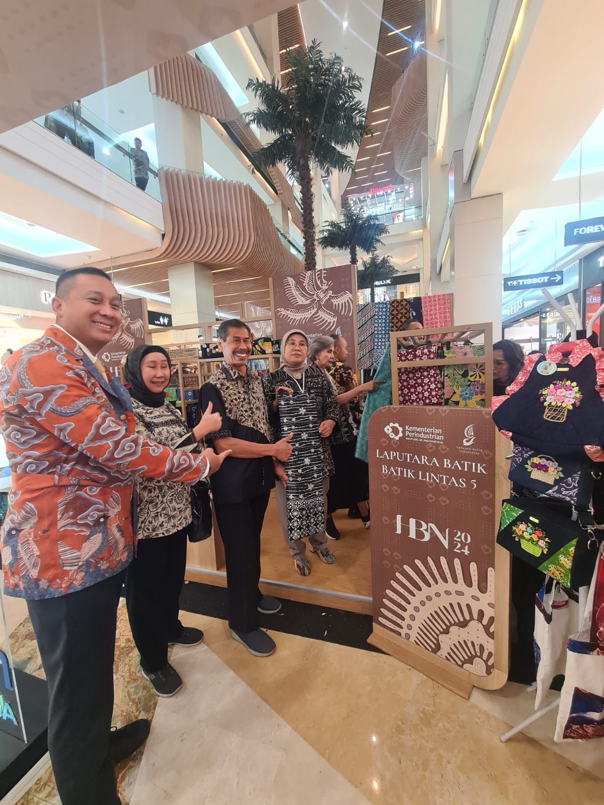 Keren, Produk Unggulan Batik Hasil Karya WBP Lapas Cipinang Hadir di Mall Kokas Jakarta