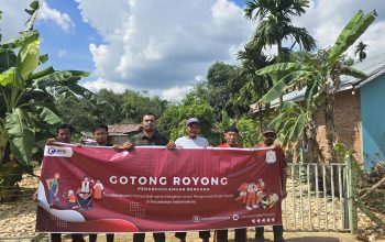 Camat Indra Makmu Gencarkan Kampanye Gotong Royong untuk Cegah Banjir melalui Kunjungan Rumah ke Rumah