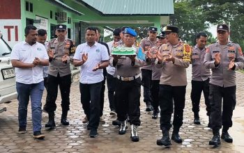 Kapolsek Banda Alam Aceh Timur Beri Ucapan Selamat HUT Ke 79 TNI Ke Kompi Yonif 111 Senapan C Raider