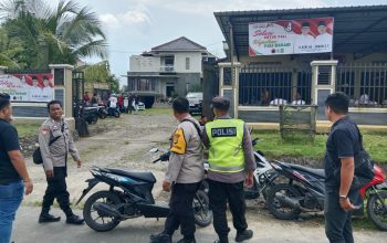 Polsek Penukal Abab Laksanakan Pengamanan dan Monitoring Dalam kegiatan Silaturahmi Sekaligus kampanye Tatap Muka dari Pasangan Calon Bupati dan Wakil Bupati Nomor Urut 4 Asri AG