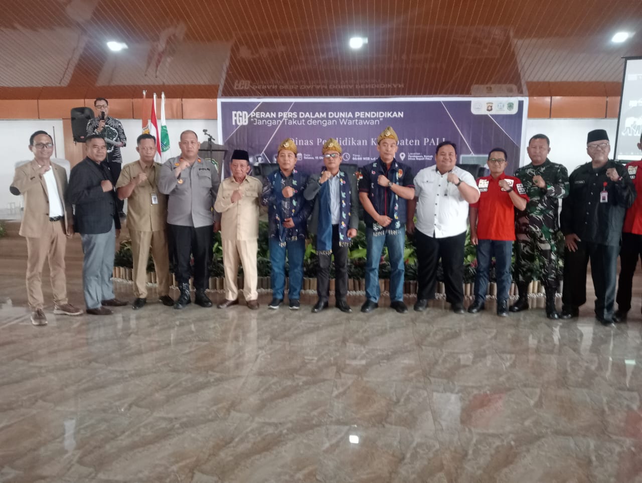 Polres PALI Bersama Pemerintah Kabupaten PALI Mengadakan Focus Group Discussion (FGD) Yang Berlangsung di Pendopoan Rumah Dinas Bupati PALI