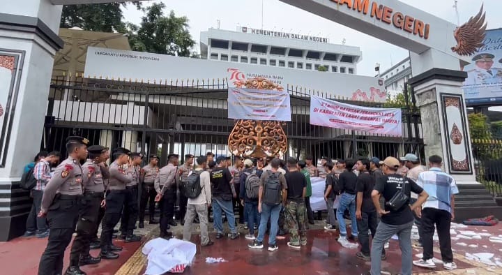 Unjuk Rasa Sempat Memanas, TAPD Minta Kemendagri Segera Copot Bupati Lahat Dari Jabatannya