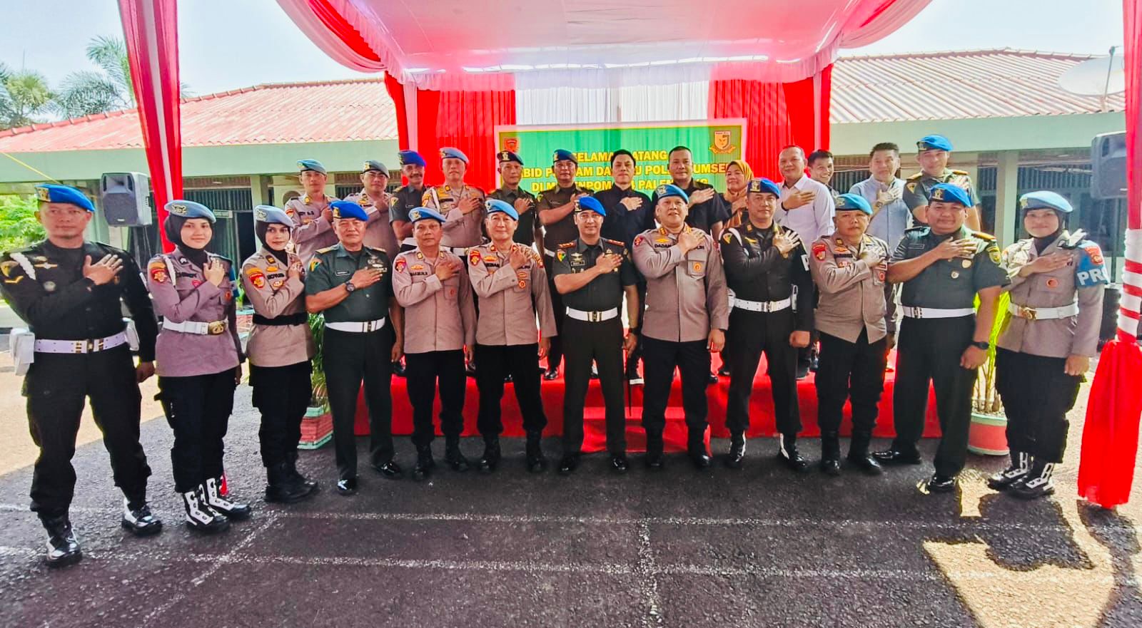 Mantapkan Sinergitas TNI - Polri, Kabid Propam Polda Sumsel Coffee Morning Bersama Dandenpom II / 4 Palembang