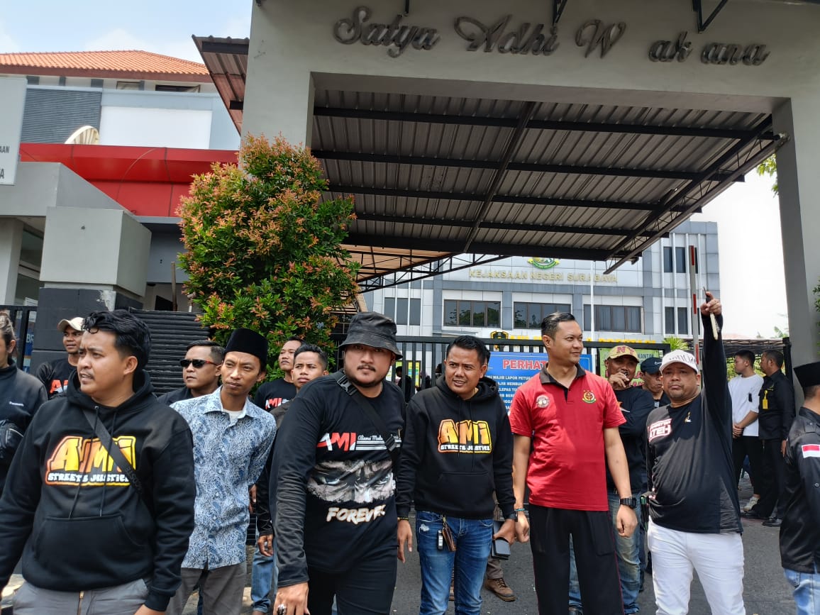 DPP AMI ; Mengapresiasi Kejagung, Kejati Jatim dan Kejari Surabaya Atas Operasi Tangkap Tangan (OTT) Tiga Oknum Hakim Pengadilan Negeri Surabaya 