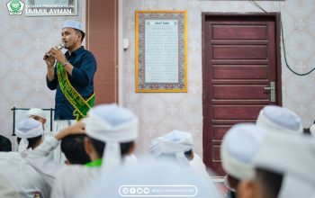 Peringatan Hari Santri Nasional di Dayah Ummul Ayman Samalanga, Duta Santri Nasional (Aceh) 2023 Jadi Pemateri.