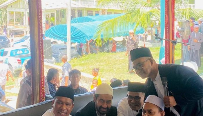 Mualem dan Sulaiman Tole-Abdul Hamid Dipeusijuek di Muzakarah Ulama Se-Aceh