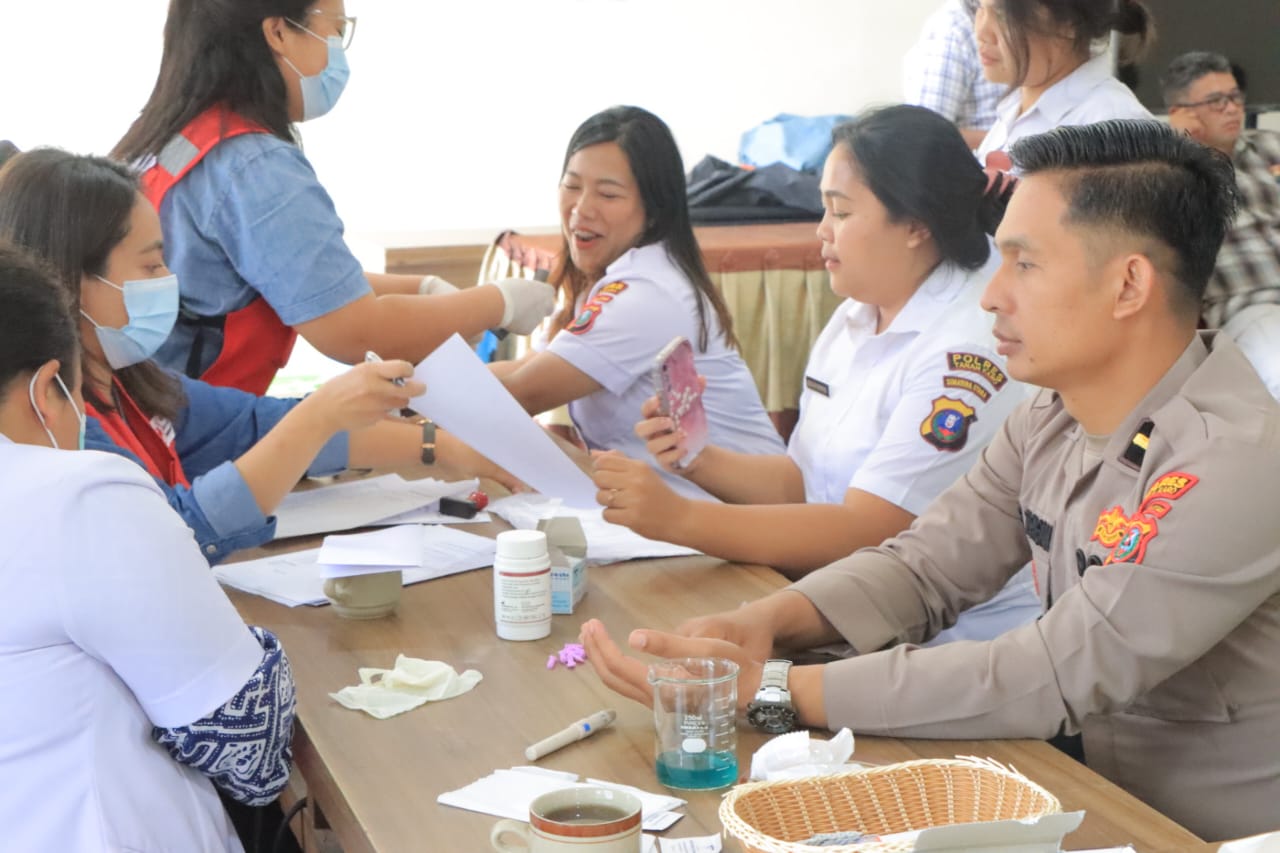 Polres Tanah Karo Gelar Bakti Kesehatan Donor Darah Sambut Hari Jadi Humas Polri ke-73