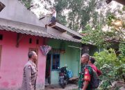 Polsek Cibarusah dan Babinsa Koramil 09 Cibarusah Cek TKP Rumah Warga Terkena Dampak Angin Puting Beliung