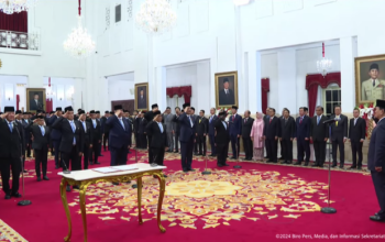 Presiden Prabowo Subianto Lantik Menteri Kabinet Merah Putih, di Istana Negara, Jakarta