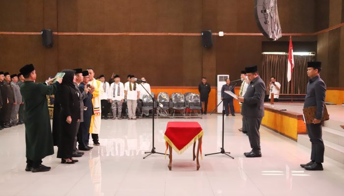 Pj Bupati Dedy Supriyadi Lantik 40 Pejabat Administrator dan Pengawas