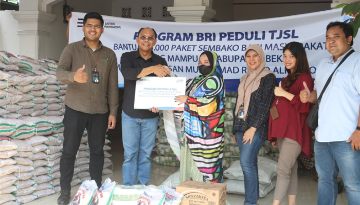 BRI Cabang Cikarang Salurkan 5.000 Paket Sembako Melalui Yayasan Muhammad Ridho Alpurkon