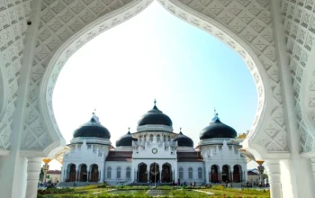 Khutbah Jumat: Menghindari Buruk Sangka kepada Tuhan dan Sesama