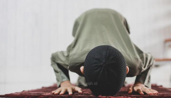 Khutbah Jumat: Sabar dan Shalat Kunci Hadapi Ujian Hidup