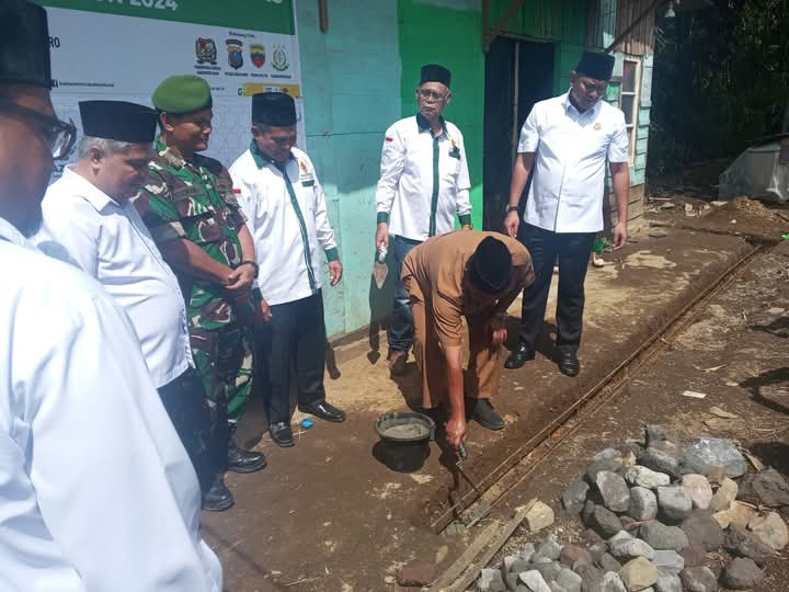 Asisten Perekonomian dan Pembangunan Setda Kabupaten Karo Hadiri Acara Peletakan Batu Pertama Program Bedah Rumah Baznas