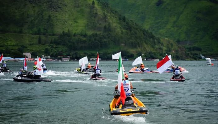 Hari Pertama Aquabike Jetski World Championship 2024 di Danau Toba Berjalan Sukses