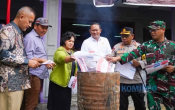 Bupati Karo Hadiri Pemusnahan Surat Suara Pemilihan Tahun 2024 dilakukan di Gudang Logistik KPU Kabupaten Karo