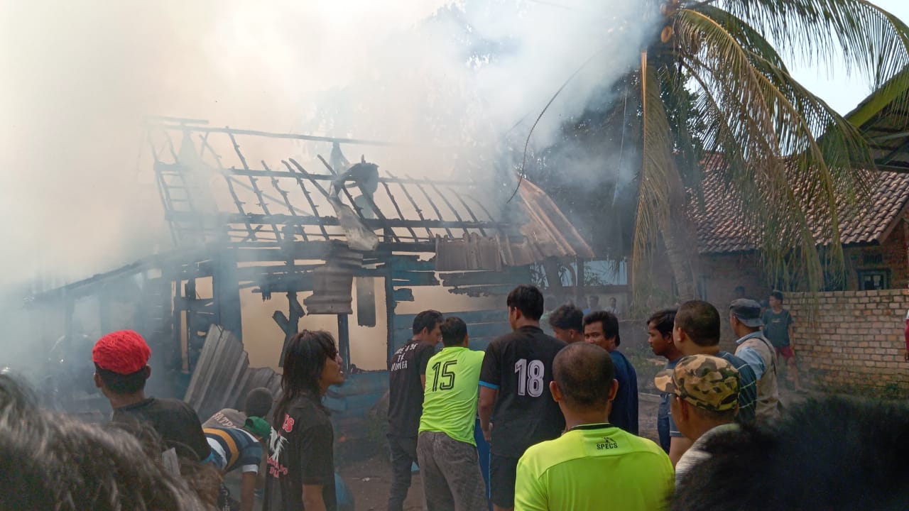 Si Jago Merah Mengamuk, Satu Rumah di Tanah Abang Utara Hangus Terbakar