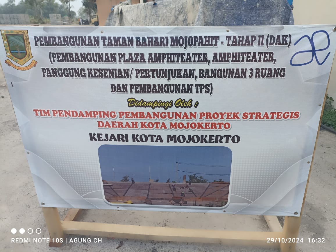 Terindikasi Abaikan Keselamatan, Proyek TBM Tahap II Disporapar Mojokerto Kota di Kelurahan Blooto Tuai Sorotan