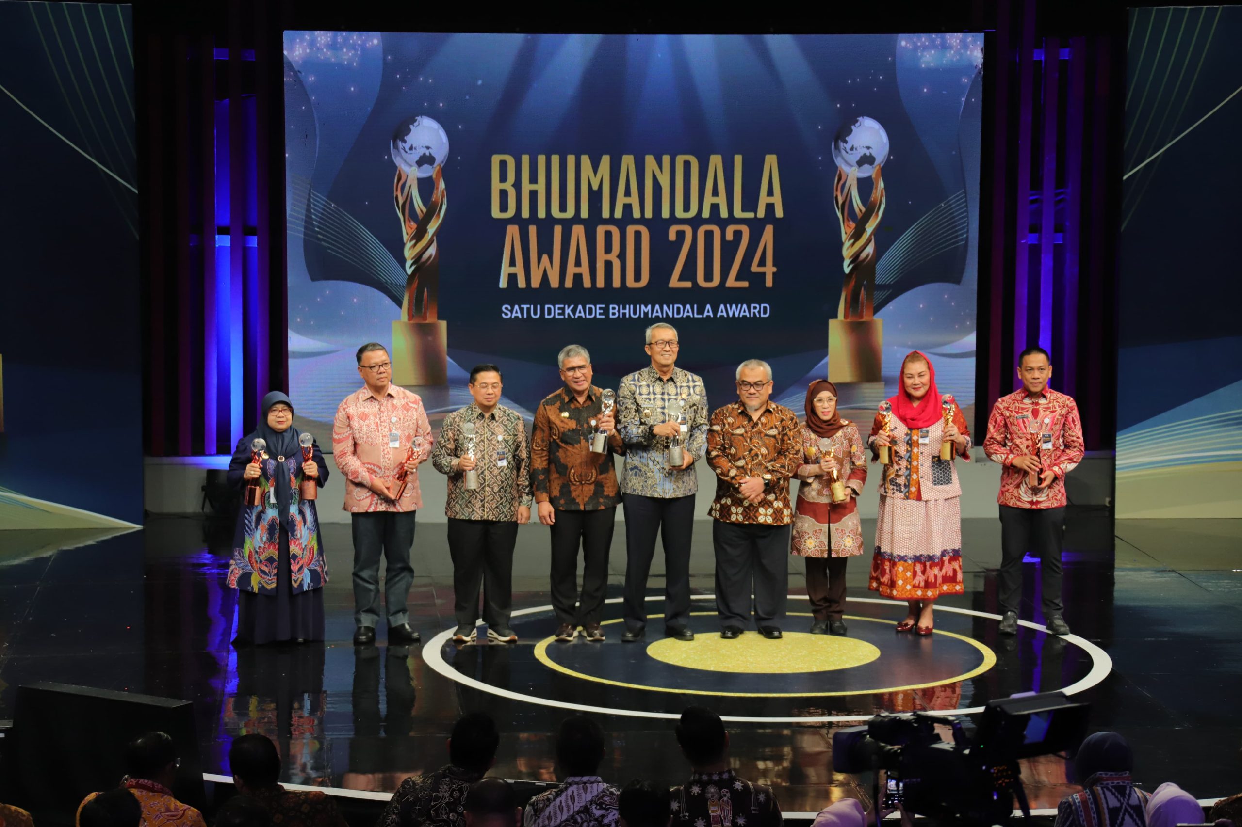 Pemkot Cimahi raih Penghargaan Bhumandala Awards tahun 2024