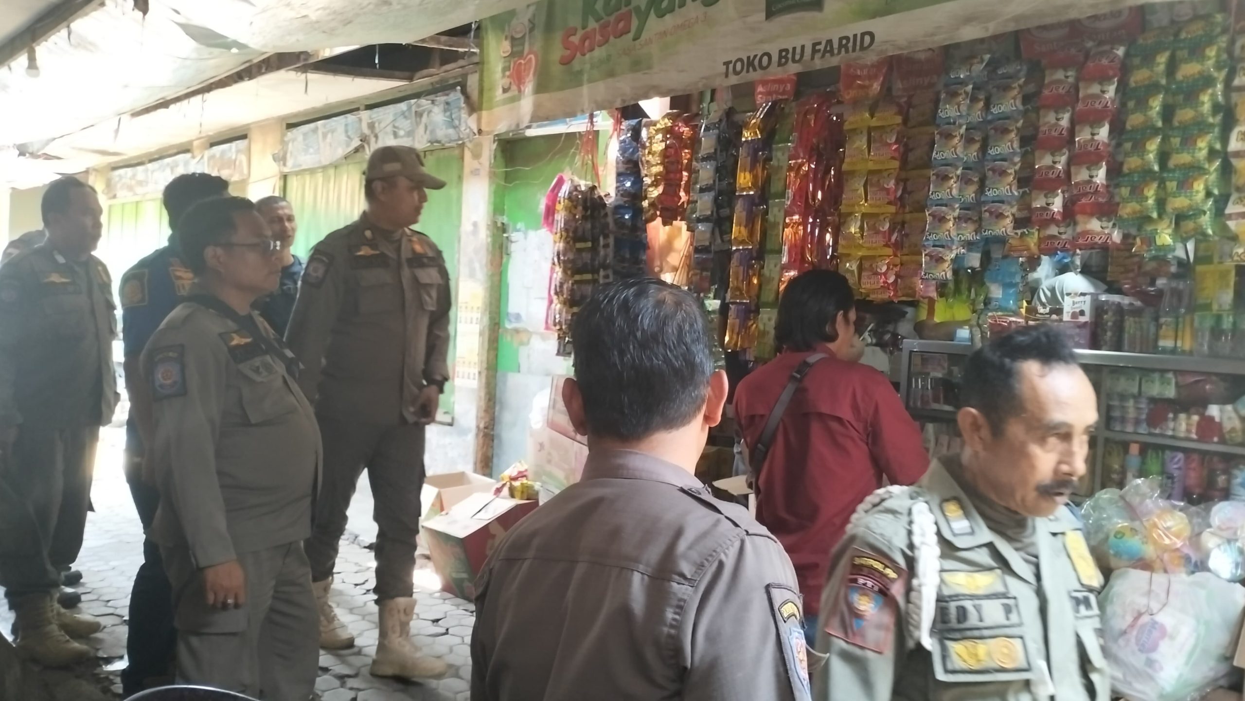 Giat Gabungan Sat Pol PP & Bea Cukai Jember Dalam Rangka Opgab Peredaran Rokok Ilegal Di Wilayah Kab. Bondowoso