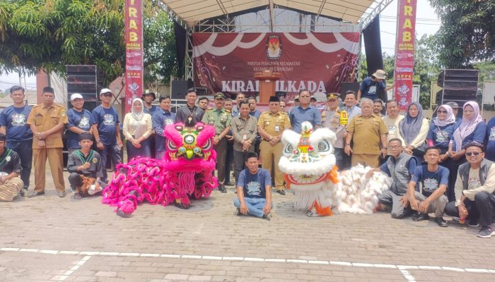 Panitia Pemilihan Kecamatan (PPK) Cibarusah menggelar Kirab Pilkada tahun 2024