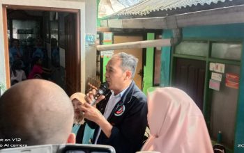 “Sosialisasi ke RW 29 Kecamatan Rancabentang,Calon Wali Kota Cimahi Ngatiyana Sampaikan Program Pro-Rakyat untuk Pendidikan, Kesehatan, dan Kesejahteraan”