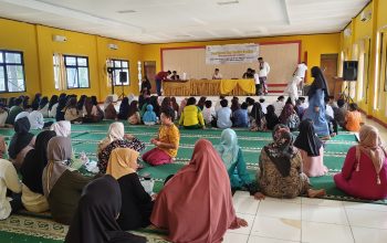 Polsek Serang Baru Giat Pembinaan dan Pendistribusian Bantuan dari Baznas Kabupaten Bekasi untuk Siswa siswi SD dan SMP