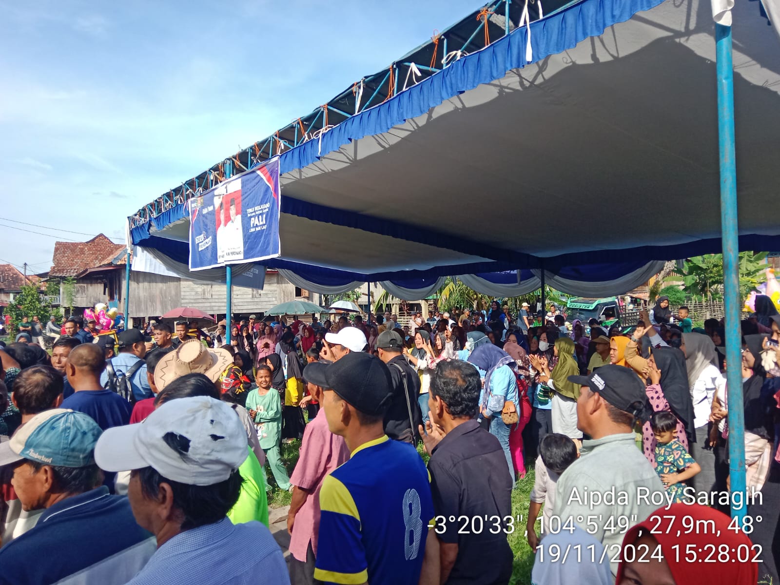 Polsek Tanah Abang Kawal Ketat Kampanye Tatap Muka Calon Bupati dan Wakil Bupati Kabupaten PALI Nomor Urut 01, Devi Harianto, S.H., M.H., dan H.M. Ferdinand,