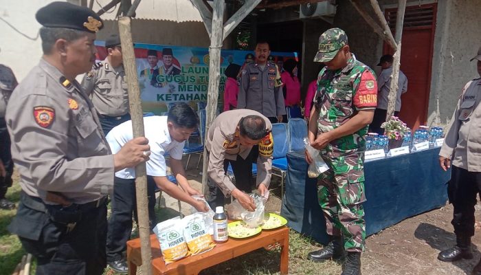 Kapolsek Cibarusah Bersama Muspika dan Penyuluh Pertanian Resmi Luncurkan Gugus Tugas Polri Mendukung Ketahanan Pangan Secara Serentak Melalui Daring