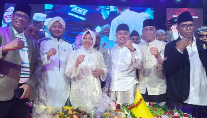 Semarakkan Anniversary ke 2 th, AMI Ajak Ribuan Masyarakat Surabaya Bersholawat 