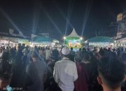 Warga Aceh Timur Antusias Mendengarkan Tausiah dan Kampanye SAH, Lapangan Keude Idi Cut Membeludak. 