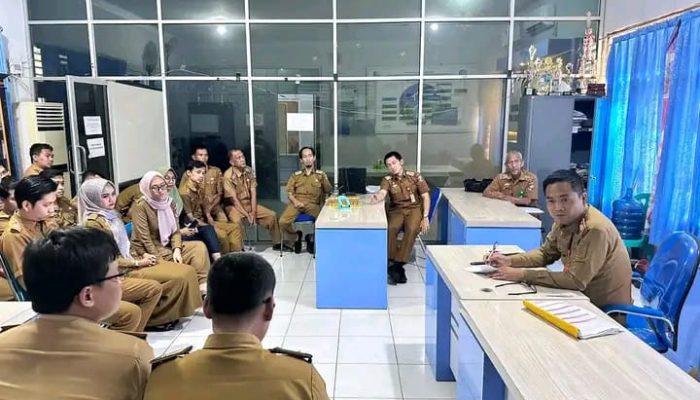 Kadis Kominfo Lampung Utara Gunaido Uthama, S.IP., M.H. Pimpin Rapat Staf Bulanan Tekankan Kedisiplinan dan Pengelolaan Dokumen