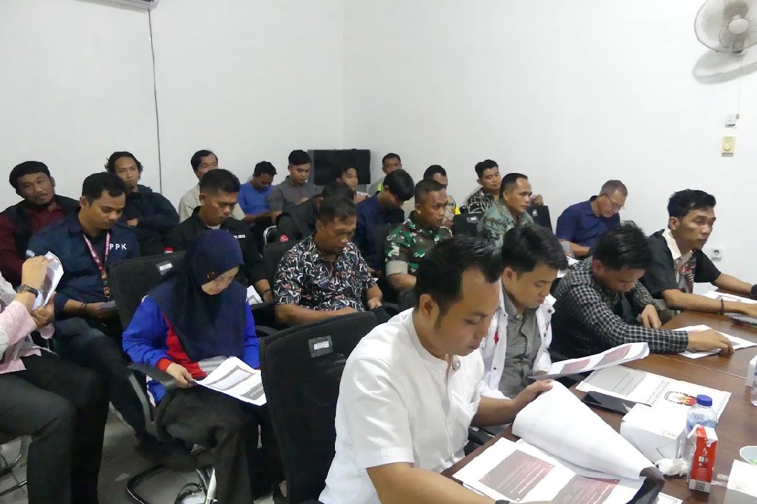 Menjelang Pilkada Serentak Pada 27 November 2024, Komisi Pemilihan Umum (KPU) Kabupaten PALI Menggelar Rapat koordinasi Penertiban Alat Peraga kampanye (APK)