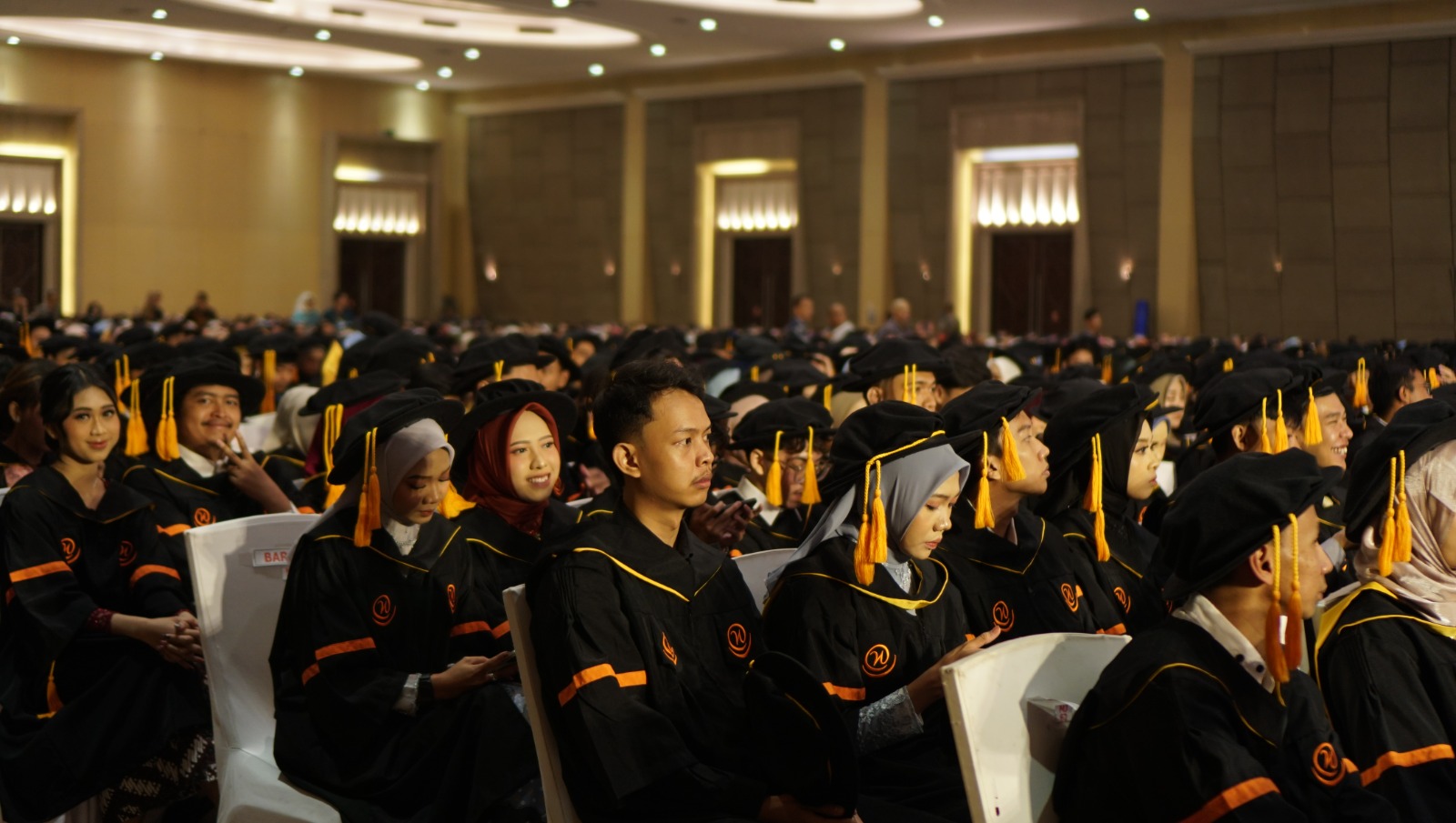 "Universitas Widyatama Gelar Wisuda Gelombang I Tahun 2024/2025"