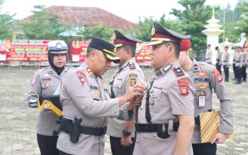 Upacara Serah Terima Jabatan Kapolsek Talang Ubi, dari KOMPOL Rifan Wijaya ST, kepada KOMPOL Robi Sugara S.H.,M.H.,M.Si, Yang Berlangsung di Lapangan Mapolres PALI