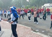 Ikatan Apoteker Indonesia Bondowoso Gelar Senam Masal dan Pengobatan Gratis