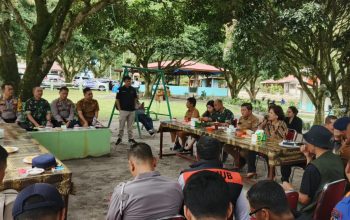 Bupati karo Pinpim Rapat Persiapan Event Internasional Aquabike Toba 2024 di Pantai Sinalsal