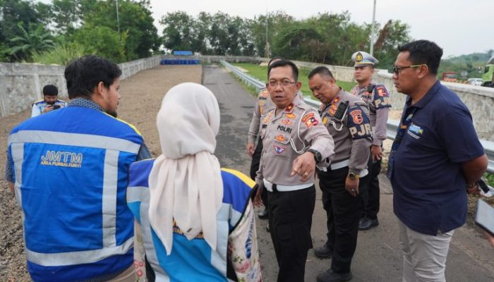 Korlantas Polri dan Jasa Marga Tinjau Lajur Penyelamat di KM 91 Tol Cipularang, Tingkatkan Upaya Antisipasi Kecelakaan