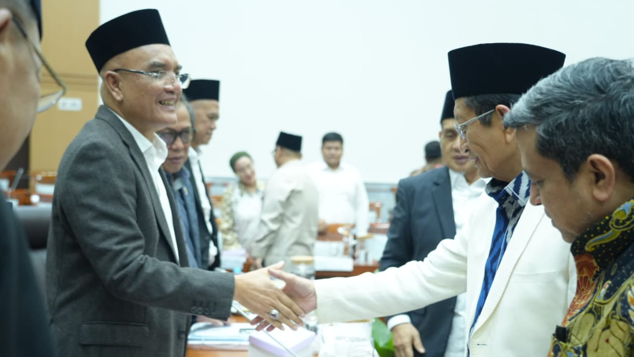 DPR Sepakat Kemenag Realokasi Anggaran Rp616 Miliar untuk BP Haji dan BPJPH