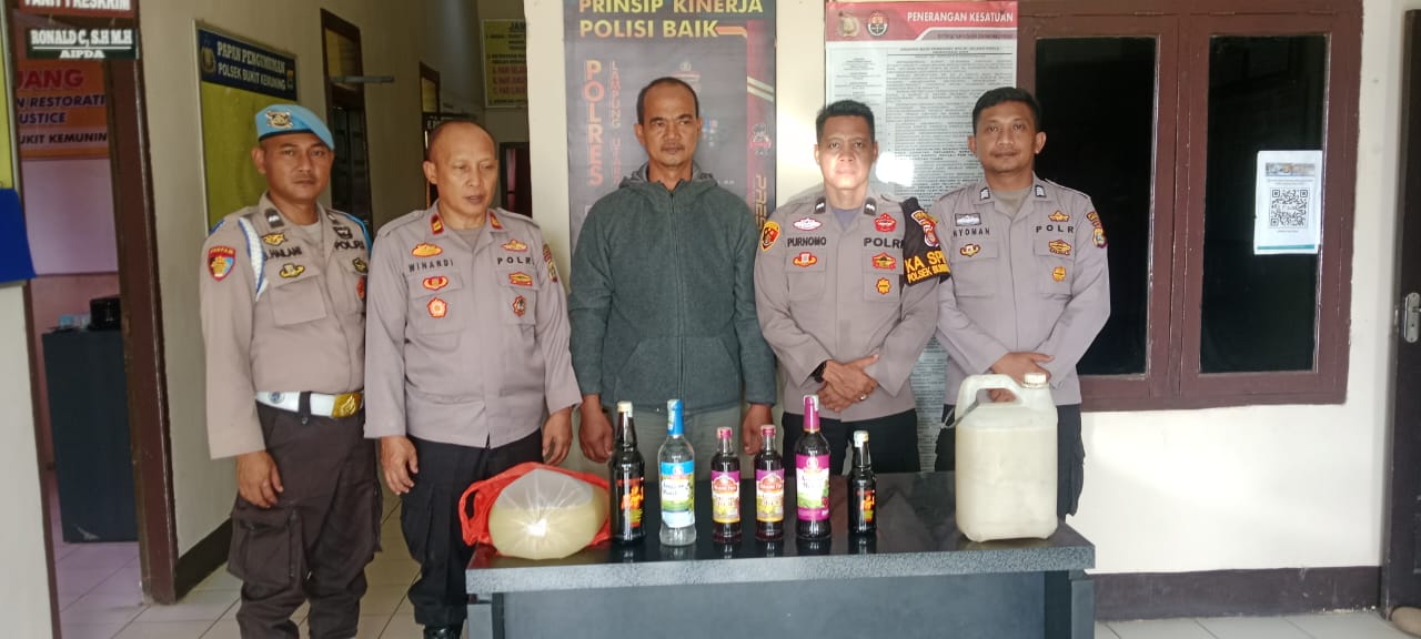 Lagi, Jajaran Polres Lampung Utara Amankan Puluhan Botol Miras