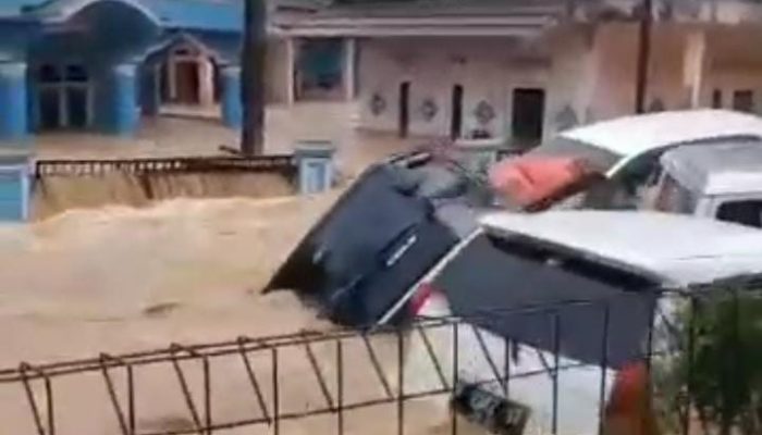 Gelombang Cuaca Ekstrem Picu Bencana Banjir, Longsor, dan Pergerakan Tanah di Sukabumi