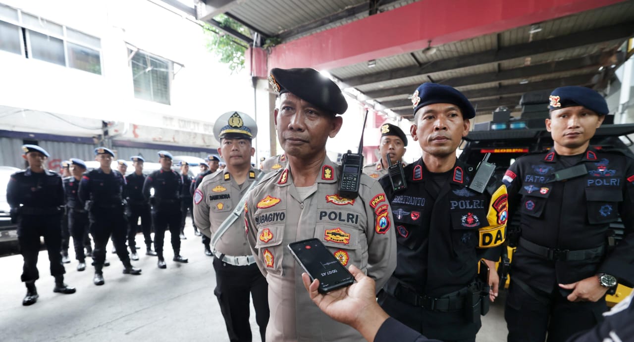 *Polda Jatim Terjunkan 532 Personel Amankan Rapat Pleno Terbuka Rekapitulasi Suara Pilkada Tingkat Provinsi*