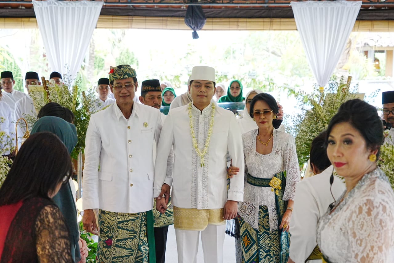 Hadiri Nikah Putri Kakanwil Kemenag Bali, Menag: Hormati Orang Tua Meski Beda Agama