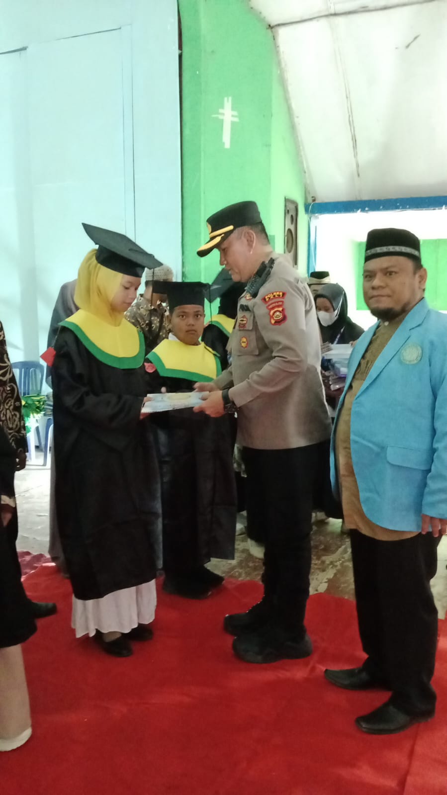 Kapolsek Talang Ubi Hadiri Khataman dan Wisuda Santri LPPTKA BKPRMI