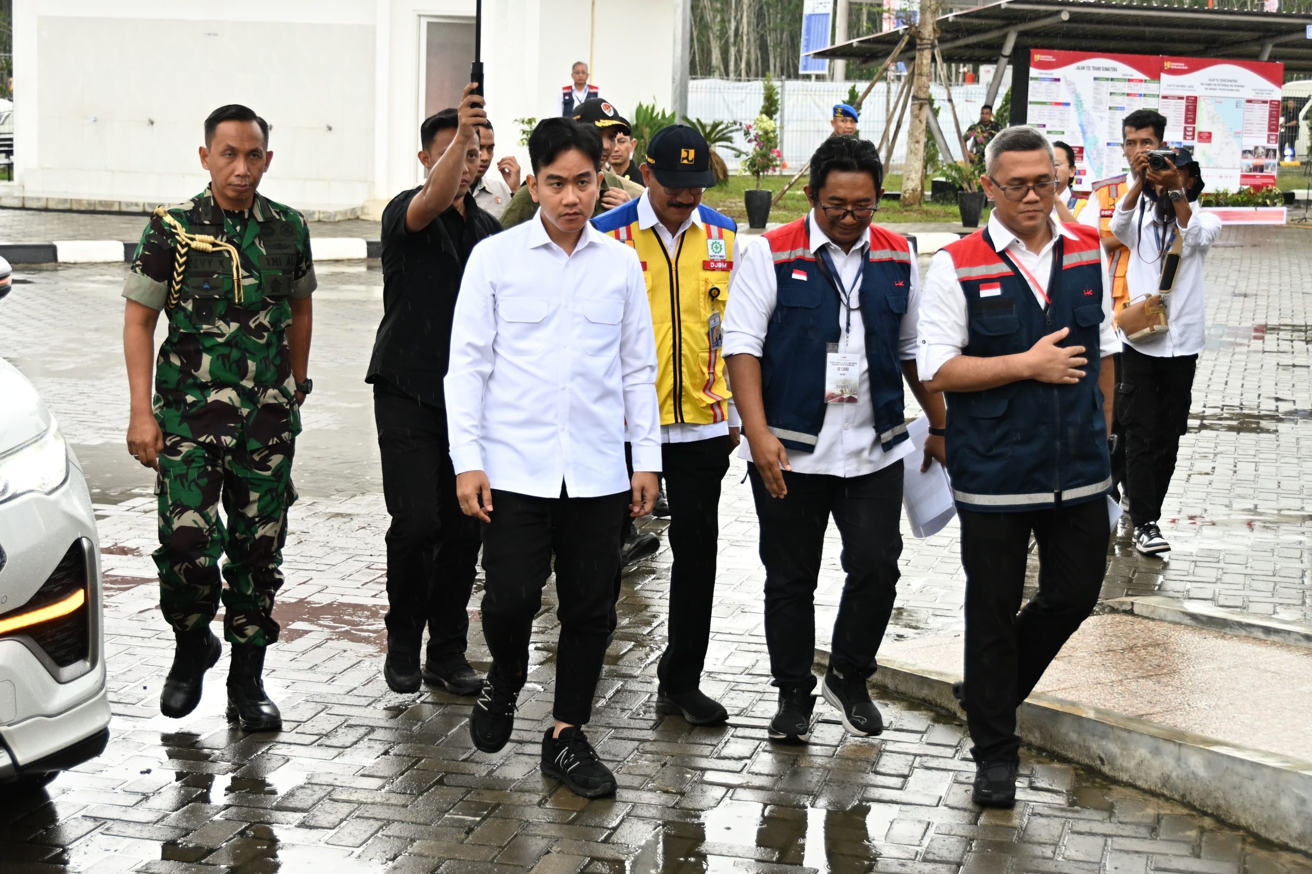 Wapres Gibran Tinjau Tol Tanjungpura Langkat