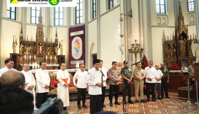 Sapa Umat Kristiani di Gereja, Menag: Natal Menambah Rasa Sayang dan Cinta Damai