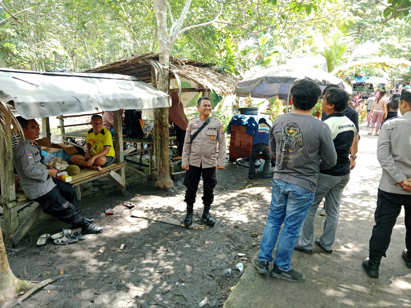 Kapolsek Penukal Abab AKP Ardiansyah SH Melalui Wakapolsek IPTU Maryono Laksanakan kegiatan Monitoring di kawasan Wisata Paye Biru, Desa Betung Selatan