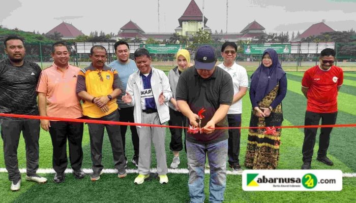 Tingkatkan Kesehatan Masyarakat, Pj Bupati Bekasi Resmikan Lapangan Mini Soccer Wibawa Mukti